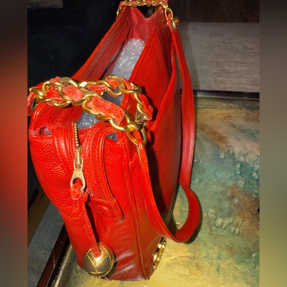 AUTHENTIC VINTAGE❣️RED CHANEL TRIPLE C LOGO CAVIAR  LEATHER TOTE - SHOULDER BAG - Picture 10 of 16